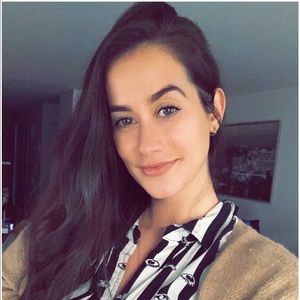 Meet your Posher, Annie-claude